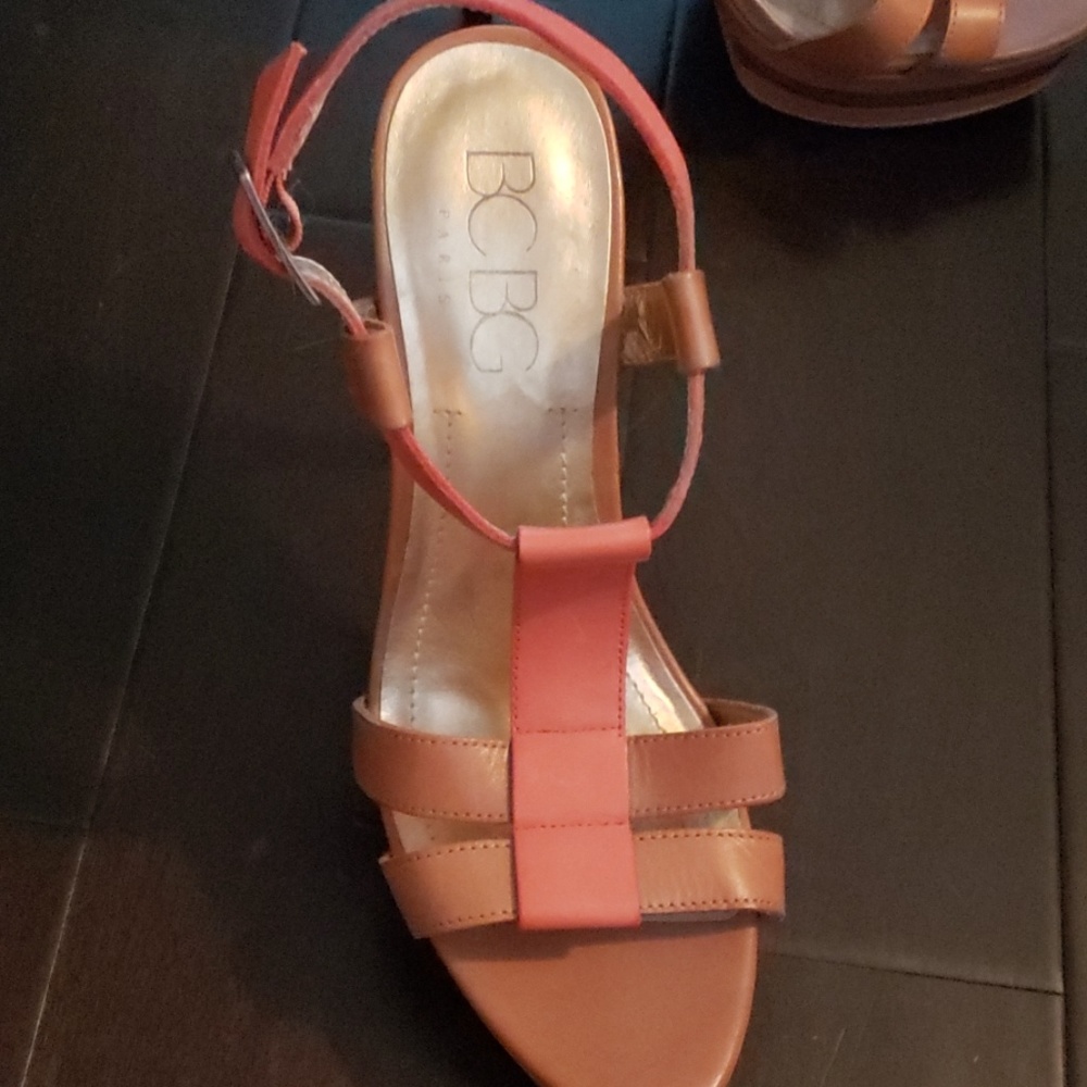 Heels - Picture 2 of 3